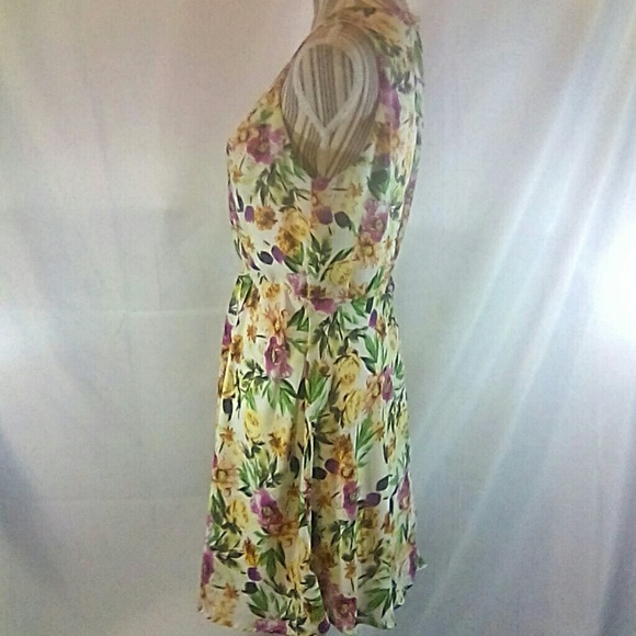 Forever 21 White w/ Floral Print Open Back Elastic Waist Lined Dress Size Large - Picture 3 of 6